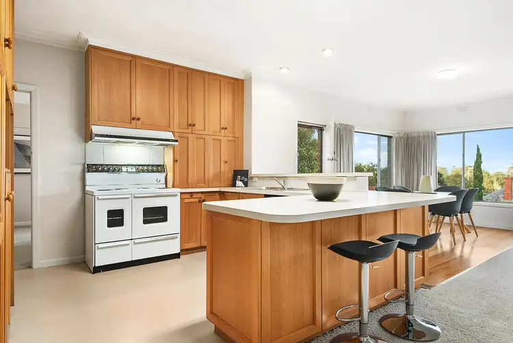 Fourth view of Homely house listing, 4 Weyburn Court, Heidelberg VIC 3084