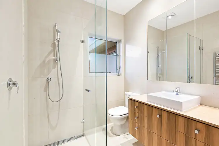 Sixth view of Homely house listing, 15 Nerissa Grove, Oak Park VIC 3046