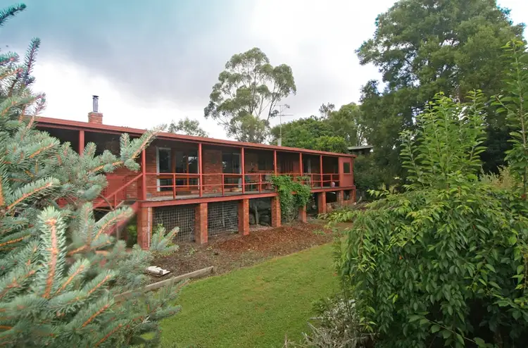 18 Chambers Road, Bunyip VIC 3815