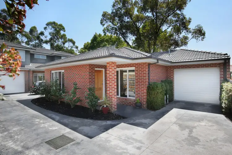 2/13 Kathy Court, Mooroolbark VIC 3138