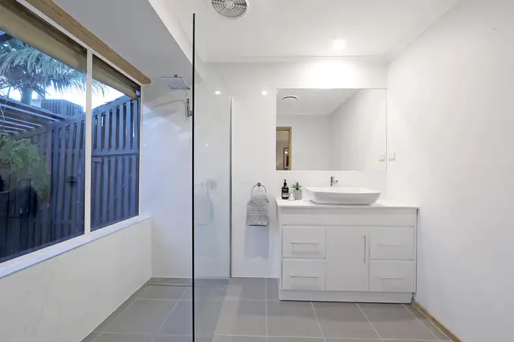 Sixth view of Homely house listing, 18 Tali Karng Close, Rowville VIC 3178