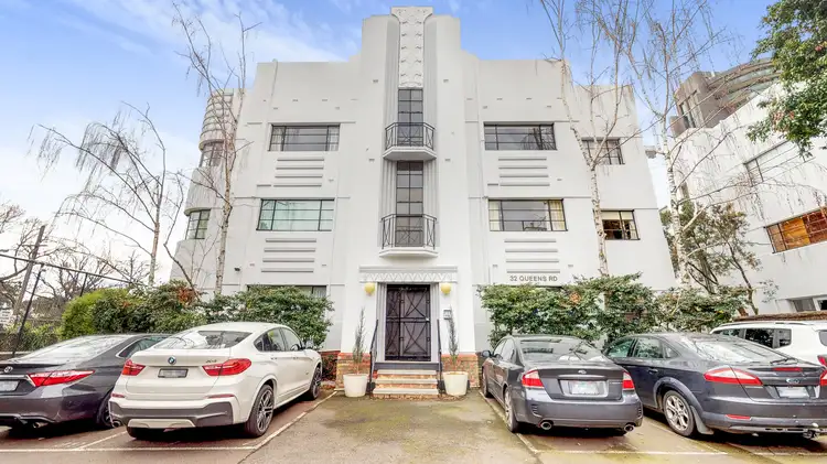 7/32 Queens Road, Melbourne VIC 3004