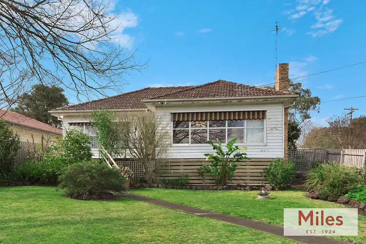 2 Coorie Crescent, Rosanna VIC 3084