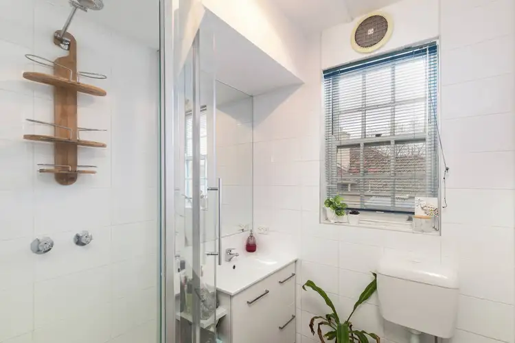 Third view of Homely apartment listing, 17/9 Southey Street, Elwood VIC 3184