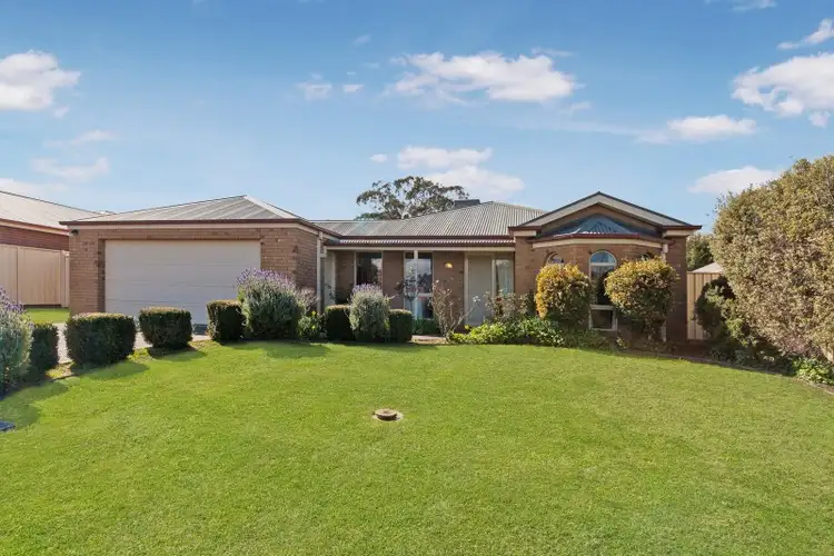 15 Hibiscus Court, Kilmore VIC 3764