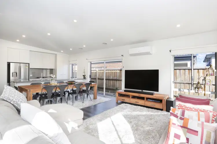 Fifth view of Homely house listing, 8 Bianca Crescent, Greenvale VIC 3059
