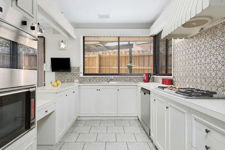 Fourth view of Homely house listing, 8 Ulrich Court, Viewbank VIC 3084