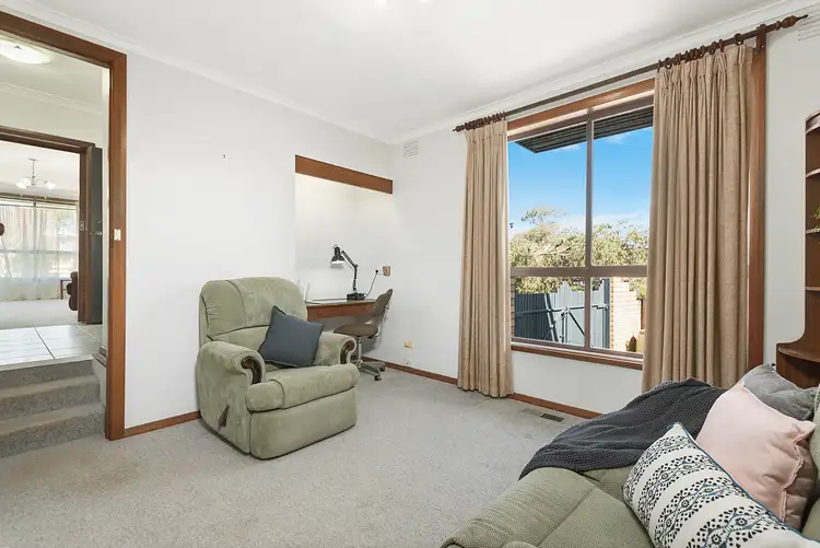 Sixth view of Homely house listing, 8 Ulrich Court, Viewbank VIC 3084