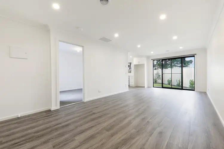 Fifth view of Homely unit listing, 2/10 Burden, Springvale VIC 3171