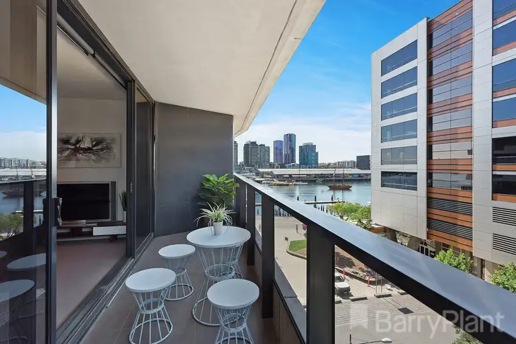 63/111 Merchant Street, Docklands VIC 3008