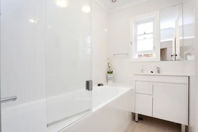 Sixth view of Homely apartment listing, 1/3 Golf Parade, Manly NSW 2095