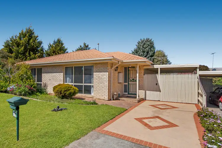 1/17 Jandarew Court, Kilmore VIC 3764