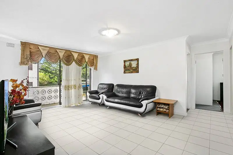 Main view of Homely apartment listing, 4/24-28 Wigram Street, Harris Park NSW 2150