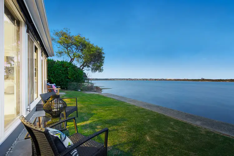 2 Riverside Lane, Barwon Heads VIC 3227
