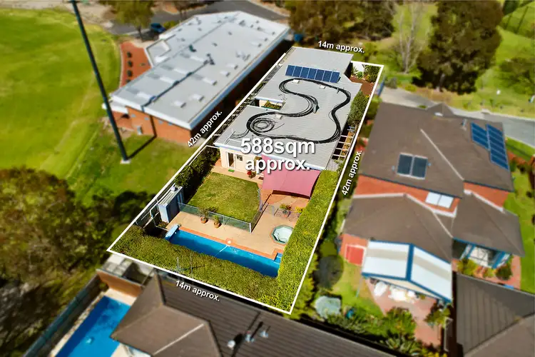 Second view of Homely house listing, 31 Parkview Crescent, Hampton East VIC 3188