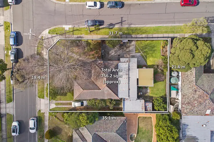 6 Meadow Crescent, Mount Waverley VIC 3149