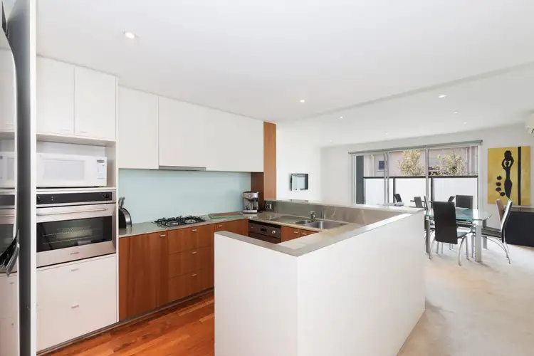 Third view of Homely apartment listing, 19/197 Bay Street, Brighton VIC 3186