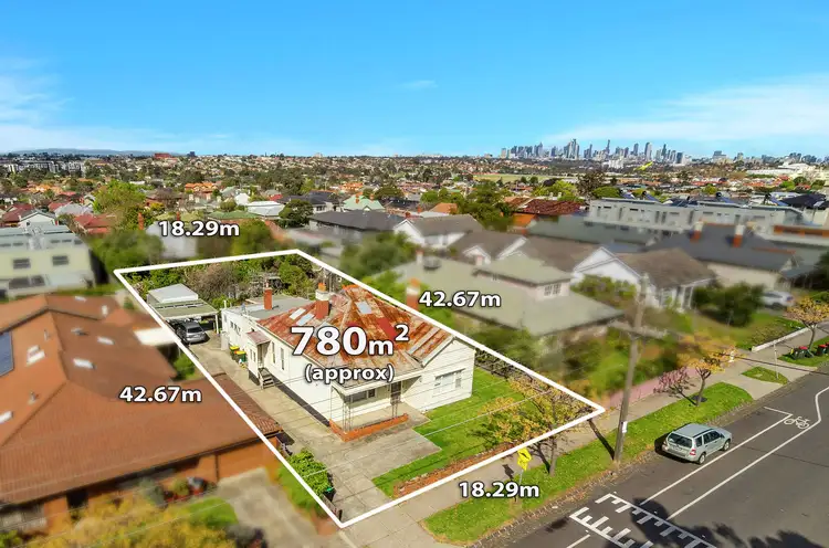 12 Fitzgerald Road, Essendon VIC 3040