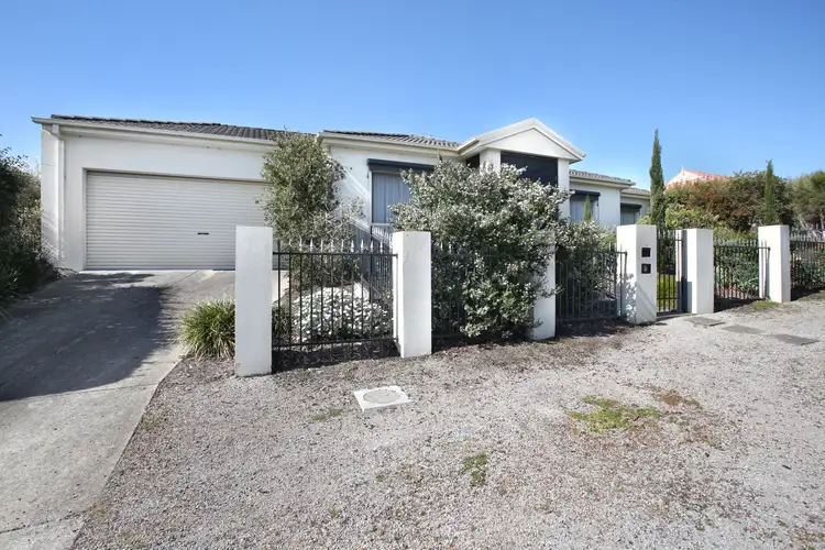 Sixth view of Homely unit listing, 1/19 Lucerne Avenue, Mornington VIC 3931