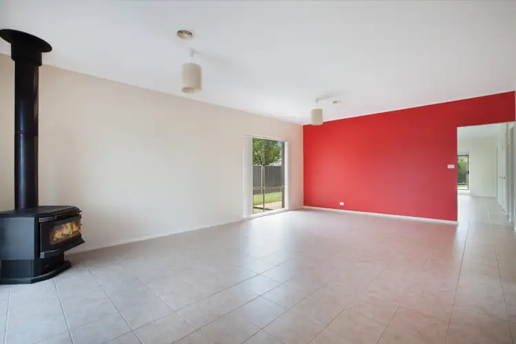 Fifth view of Homely house listing, 2 Jamieson Way, Wallan VIC 3756