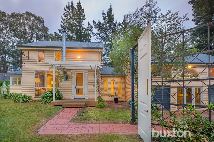 6 Darriwell Drive, Mount Helen VIC 3350