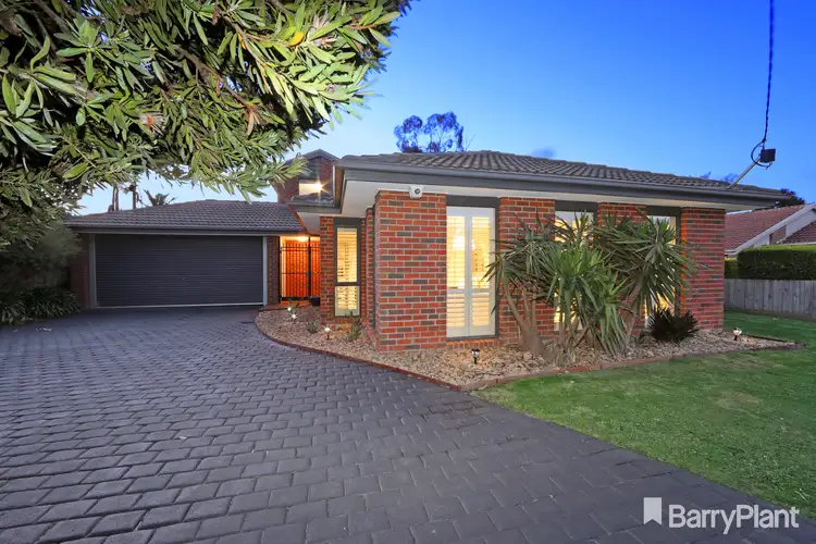 17 Taylors Lane, Rowville VIC 3178