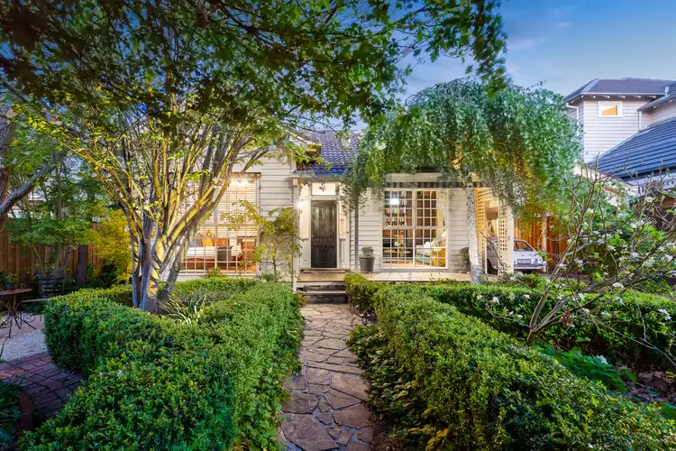 1 Howie Street, Glen Iris VIC 3146