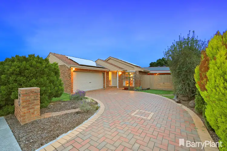 15 Baringa Court, Rowville VIC 3178