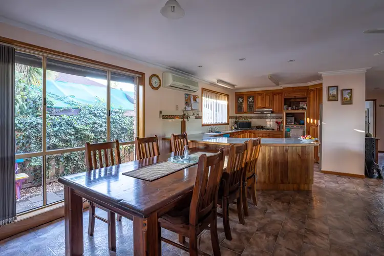 Sixth view of Homely house listing, 2 Leahe Close, Sale VIC 3850