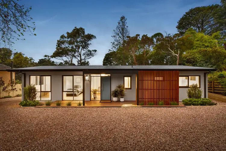 8 The Outlook, Heathmont VIC 3135