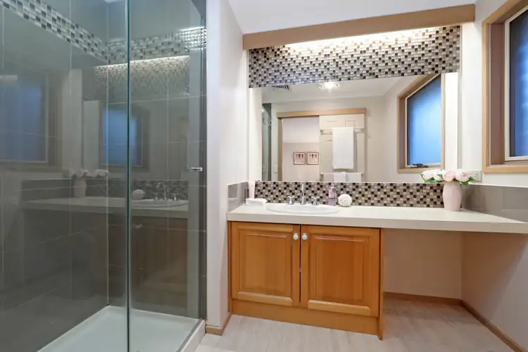 Sixth view of Homely house listing, 2 Corella Court, Ferntree Gully VIC 3156