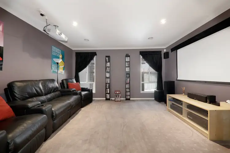 Fifth view of Homely house listing, 8 Orchid Court, Gowanbrae VIC 3043