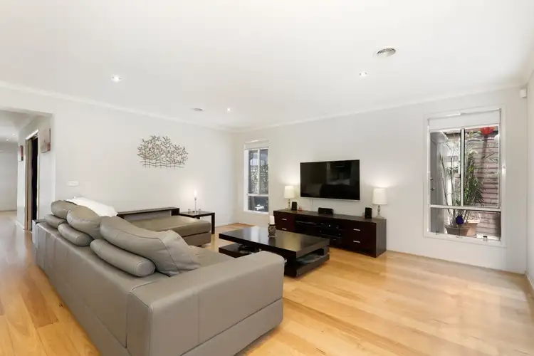 Sixth view of Homely house listing, 8 Orchid Court, Gowanbrae VIC 3043