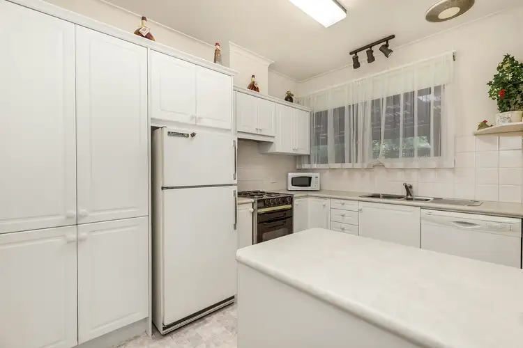 Fifth view of Homely house listing, 6 Blatch Court, Forest Hill VIC 3131