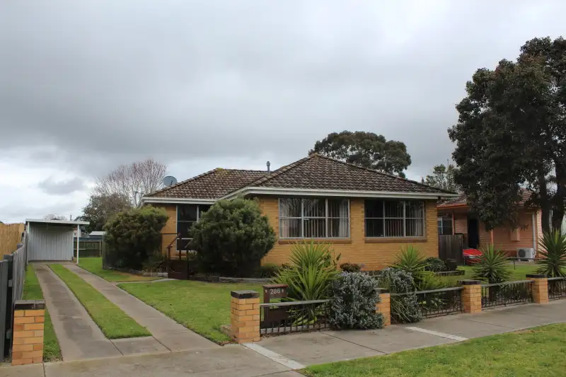 Main view of Homely house listing, 286 Raglan Street, Sale VIC 3850