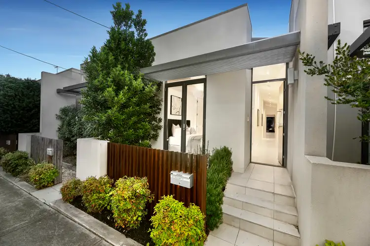 8A Urquhart Street, Northcote VIC 3070