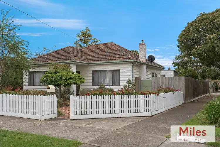 102 St Hellier Street, Heidelberg Heights VIC 3081