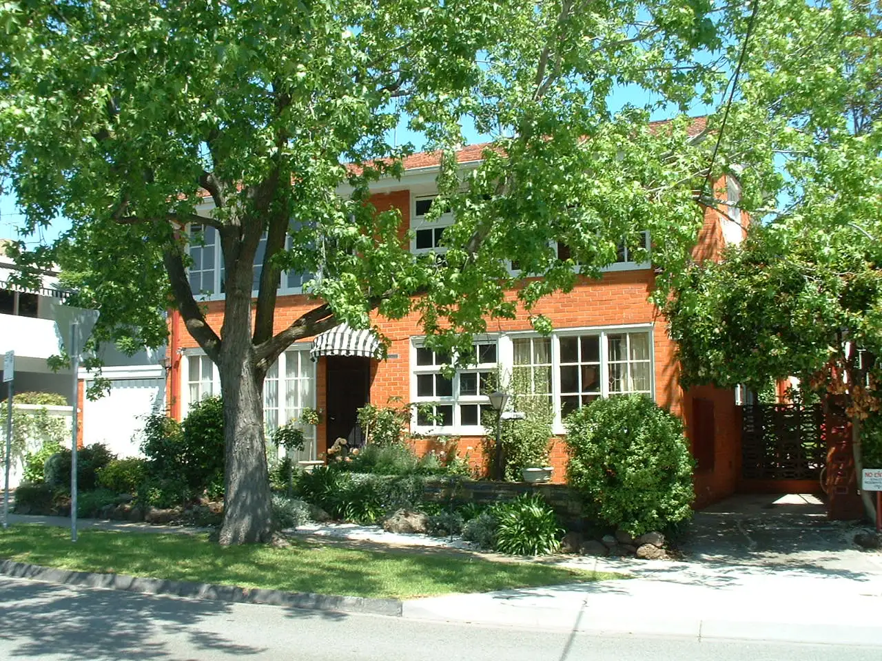 Main view of Homely apartment listing, 2/16 Springfield Avenue, Toorak VIC 3142
