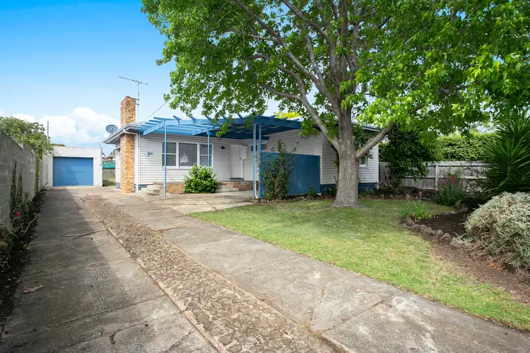1 MacArthur Avenue, Hamlyn Heights VIC 3215