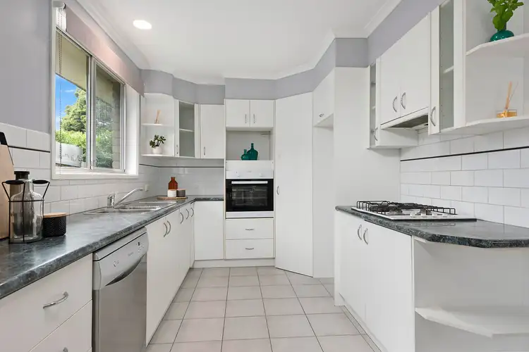 Fifth view of Homely house listing, 16 Jindalee Avenue, Yallambie VIC 3085
