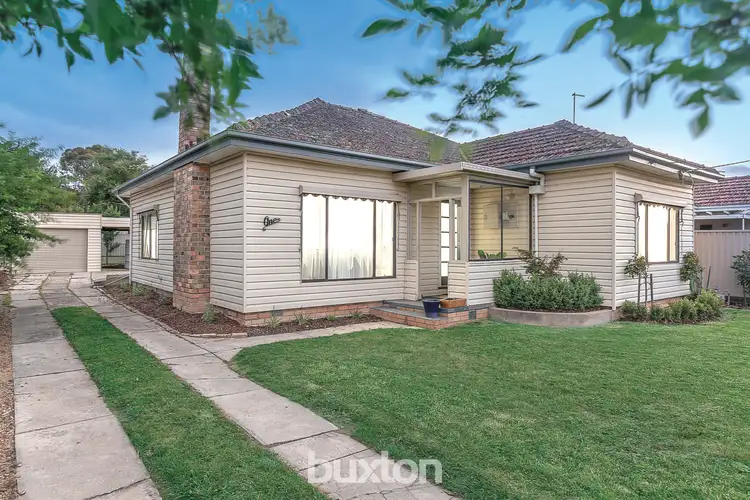 1 Fisher Street, Wendouree VIC 3355