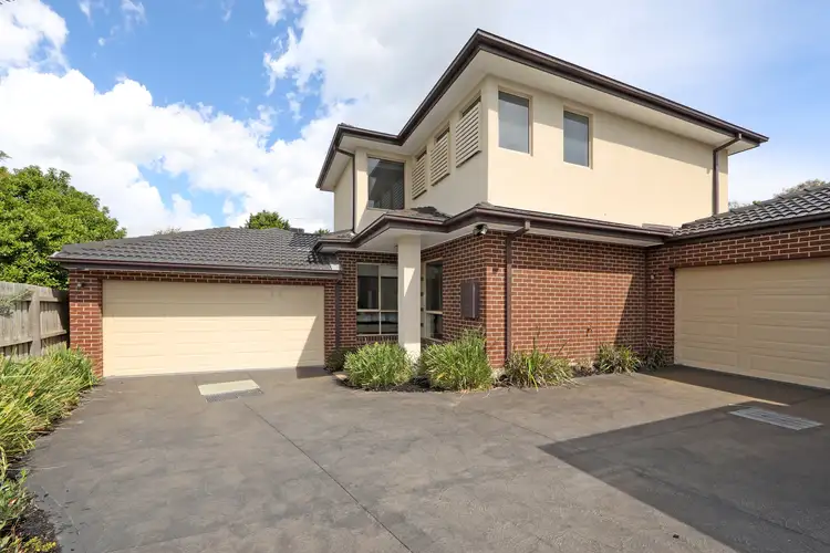 2/286 Dandelion Drive, Rowville VIC 3178