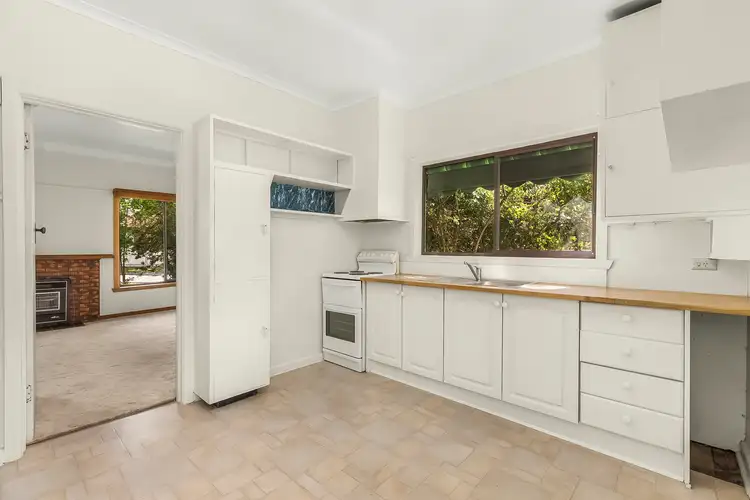 Second view of Homely house listing, 8 Maurice Avenue, Ringwood VIC 3134