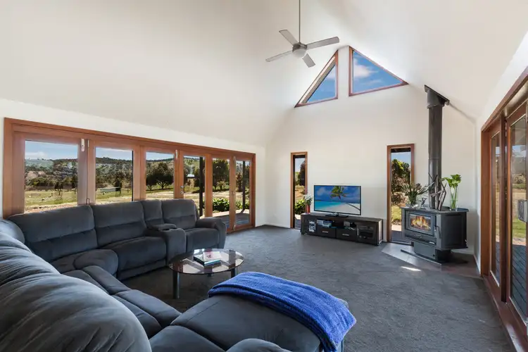 Fifth view of Homely house listing, 31 Sir Leo Curtis Drive, Wandong VIC 3758