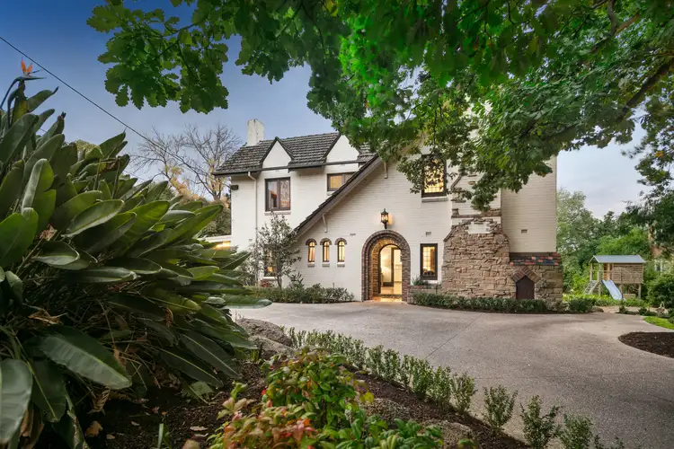 9 Mernda Road, Kooyong VIC 3144