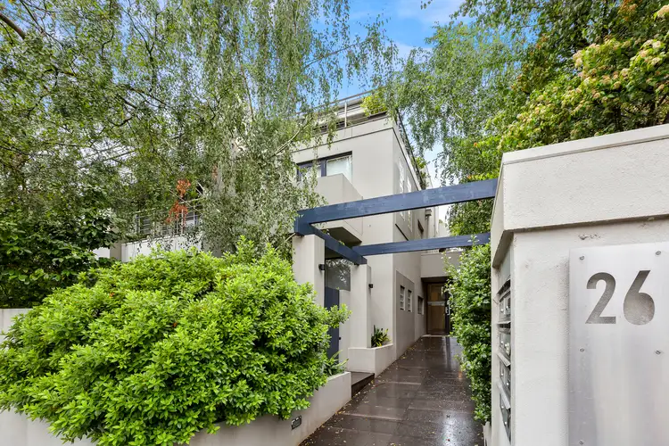 2/26 Tintern Avenue, Toorak VIC 3142