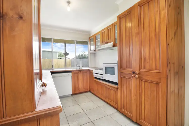 Fifth view of Homely house listing, 3 Harvard Court, Whittington VIC 3219