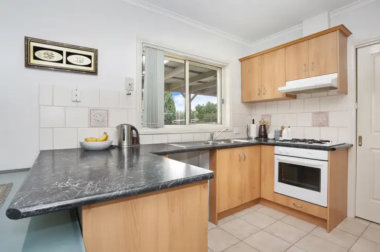6 Benaud Place, Epping VIC 3076