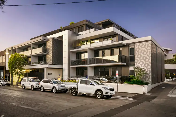 40-44 Pakington Street