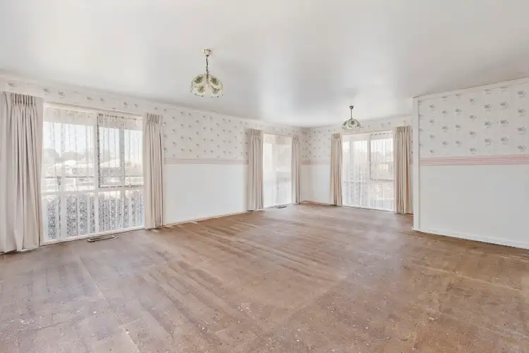 Fifth view of Homely house listing, 33 Donaldson Drive, Broadford VIC 3658